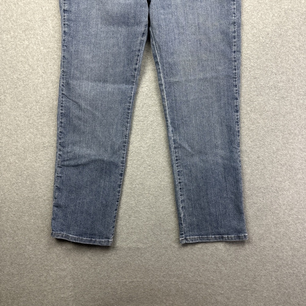 Lee Women's Classic Fit Straight Leg Jeans Size 14‎ Short - Picture 2 of 9